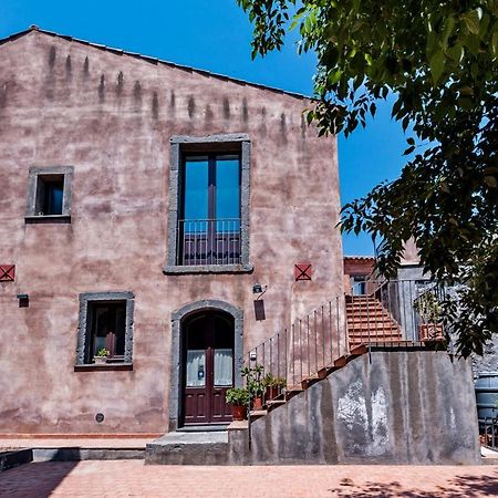 Gli Iris Apartments By Wonderful Italy Linguaglossa Exterior photo